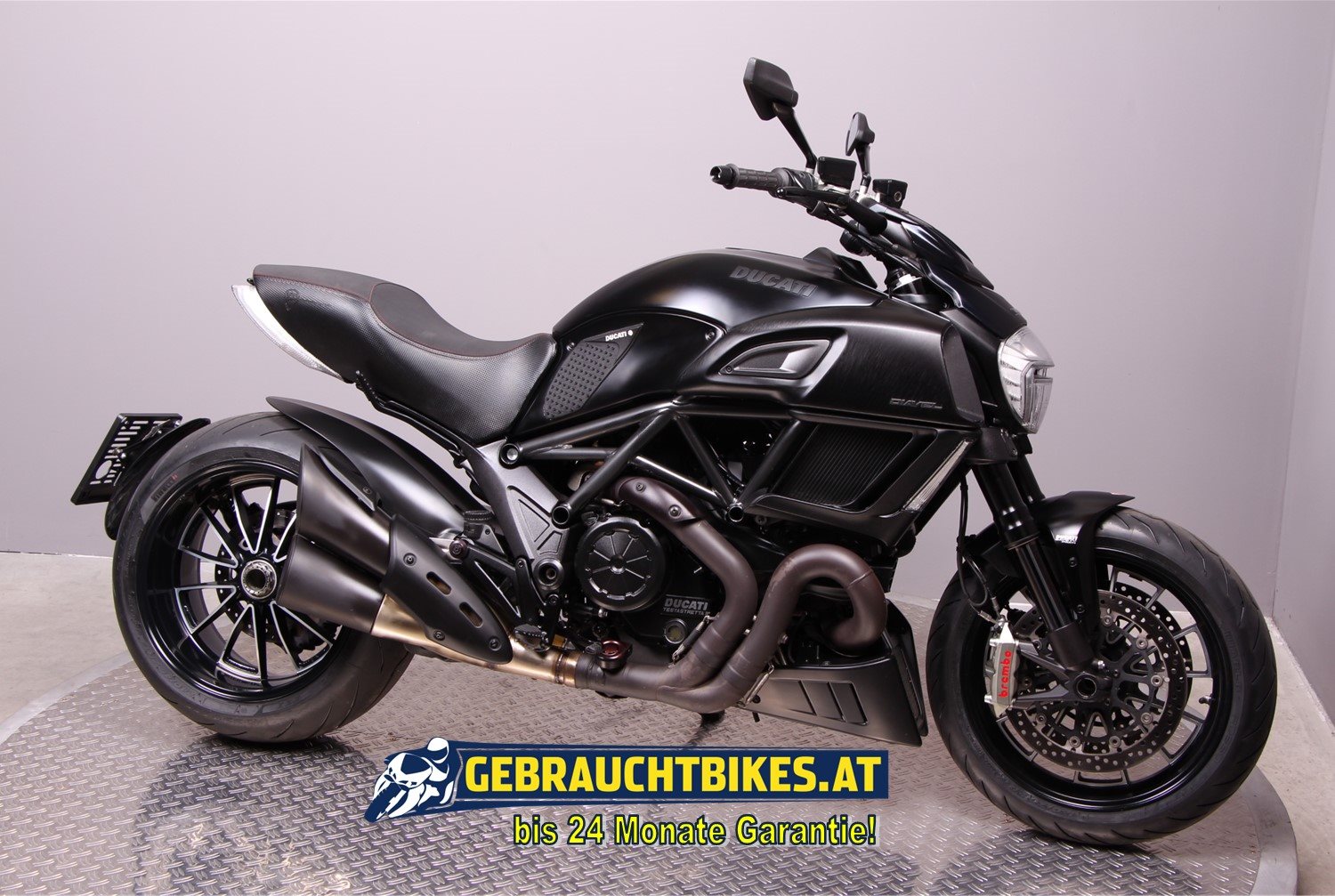 Ducati Diavel 1200 Motorrad, gebraucht