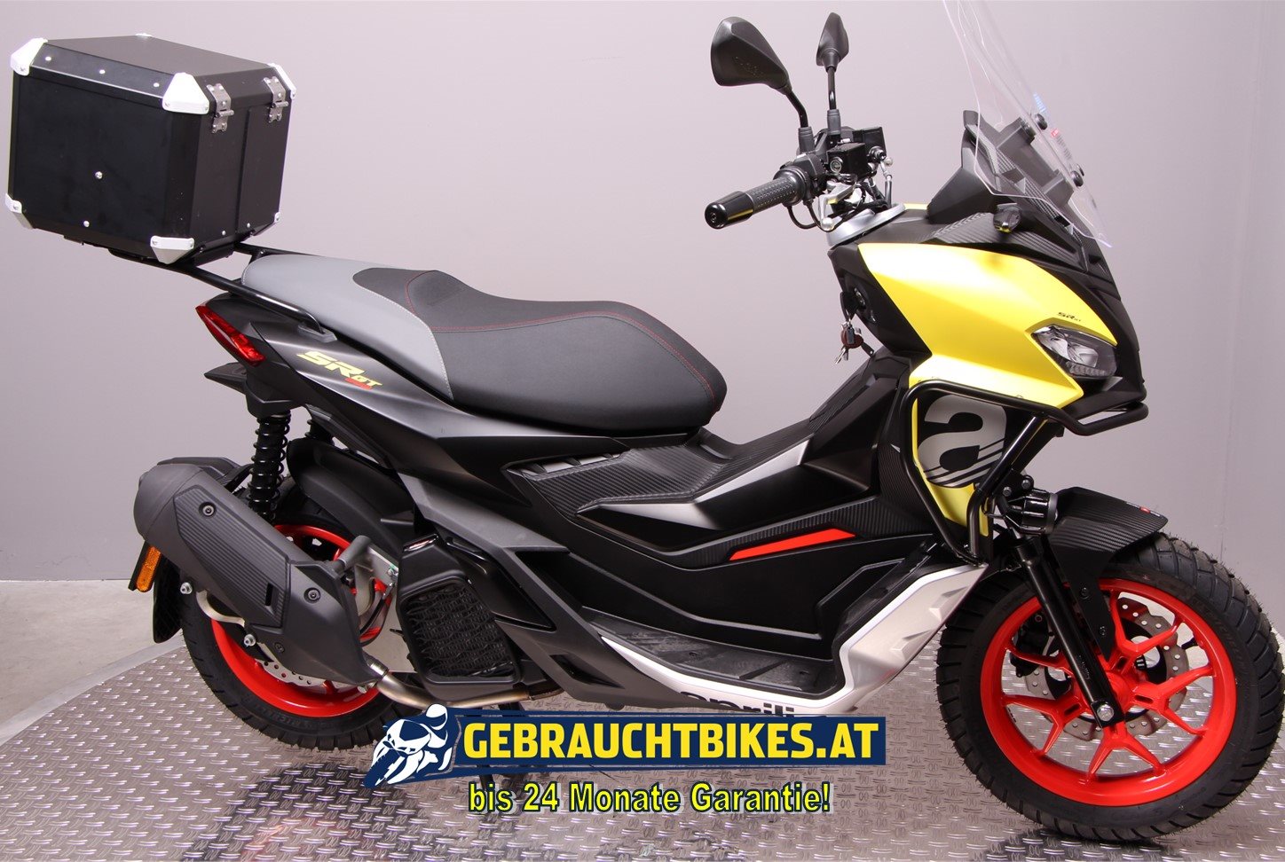 Aprilia SR GT Sport 200 Motorrad, neu