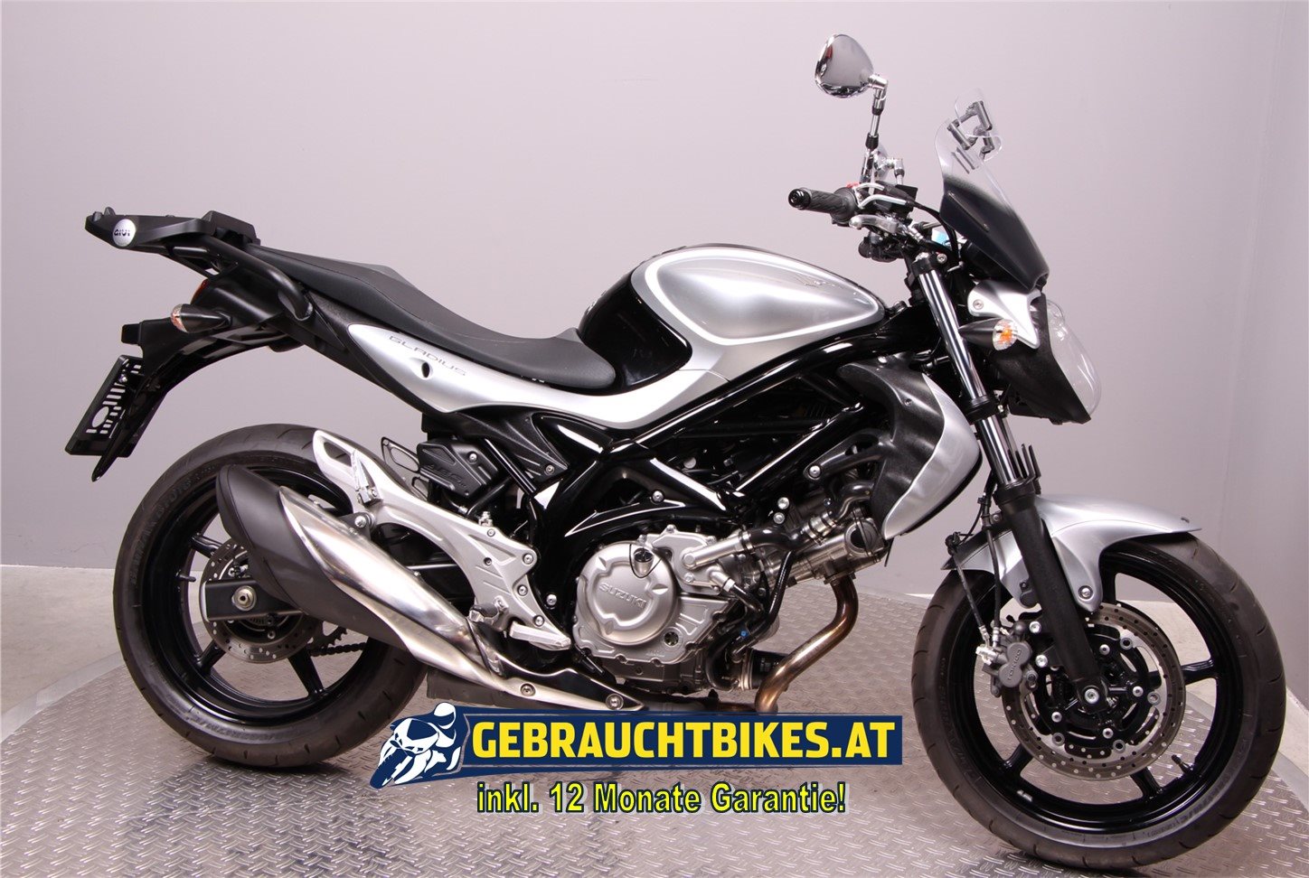 Suzuki SFV 650 Gladius Motorrad, gebraucht