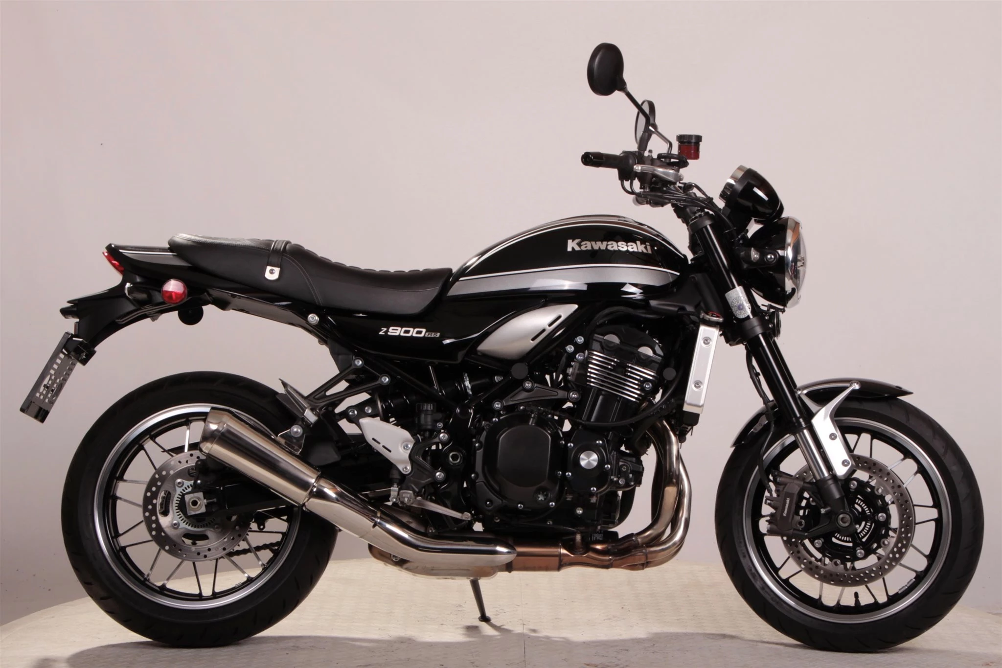 Kawasaki Z900 RS Motorrad, gebraucht Kawasaki Z900 RS Motorrad, gebraucht