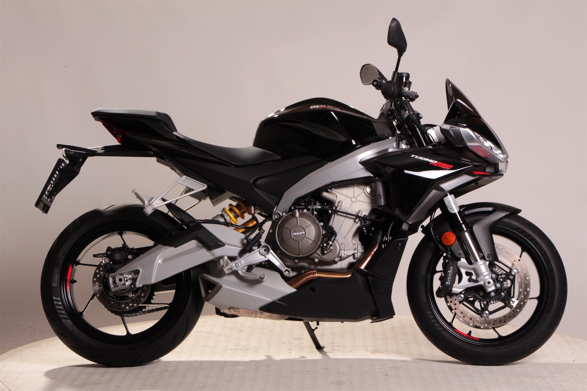 Aprilia Tuono 660 Factory Motorrad, gebraucht Aprilia Tuono 660 Factory Motorrad, gebraucht